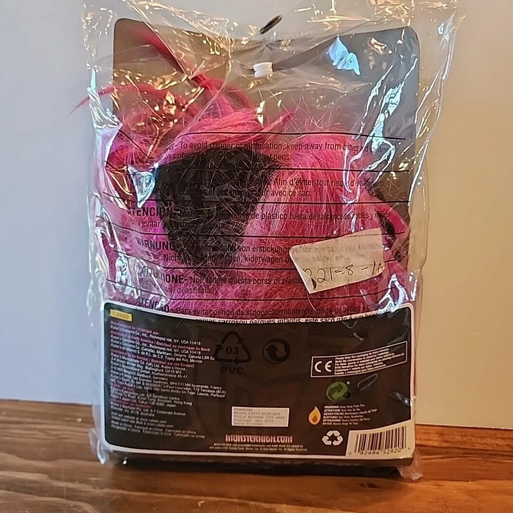 Rubies‎ Monster High CHATTY NOIR Child's Halloween Wig Ears & Earrings New